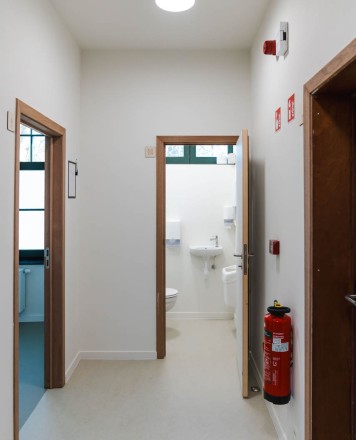 The House: Gemeenschappelijke badkamer